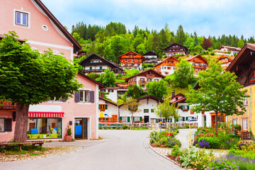 Fototapeta na wymiar Beauty local houses in Mittenwald, Germany