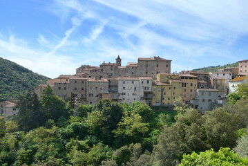Fototapeta na wymiar Sassetta (toscana)