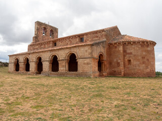 Ermita rom&aacute;nica de Santa Mar&iacute;a de Tiermes (siglo XII). Montejo de Tiermes, Soria, Espa&ntilde;a.