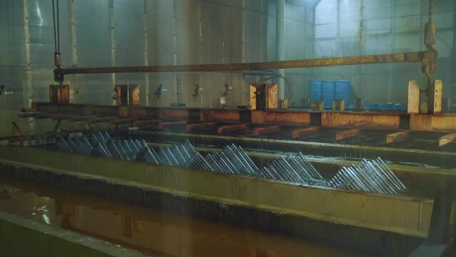 Working processes of the hot-dip galvanizing plant, metal production