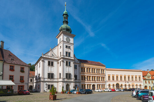 Town Hall, Marketplace Square (TG Masaryk Square), Loket