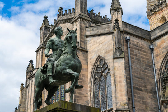 Charles II Statue with St. Giles Cathedral in background, Old Town, Edinburgh, Lothian, Scotland, United Kingdom