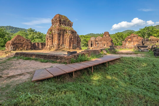 MY SON SANCTUARY IS A LARGE COMPLEX OF RELIGIOUS RELICS COMPRISES CHAM ARCHITECTURAL WORKS. A UNESCO WORLD HERITAGE SITE IN QUANG NAM, VIETNAM. LOCATED ABOUT 30 KM WEST OF HOI AN ANCIENT TOWN.