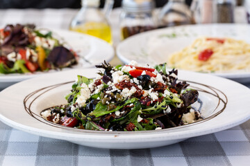 ensalada mediterranea