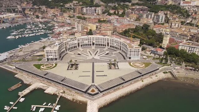 The Trieste seafront of Salerno is a large tree-lined garden that runs along the Tyrrhenian Sea divided into several lanes, ranging from the historic center to the tourist port of Place Concordia