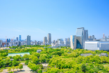 Fototapeta premium 初夏の大阪城天守閣から見た景色 大阪府大阪市 Scenery seen from the Osaka Castle tower in early summer. Oosaka Pref, Oosaka City.