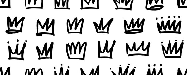 Seamless pattern with brush drawn crowns. King crown sketches. Ornament with black charcoal hand drawn heads tiaras. Doodle diadems seamless banner. Queen royal diadems vector ornament.