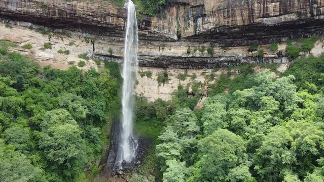 bica do ipu, ipu, ipu cear&aacute;, cachoeira do ipu,