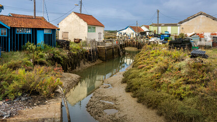 Ile d'Ol&eacute;ron Port ostr&eacute;icole des Salines