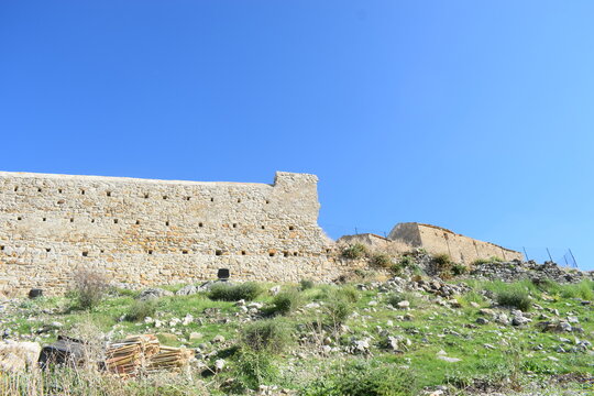 Photos of the Calatubo Castle (Latin: castrum Calathatubi; Italian: Castello di Calatubo), a fortress located near the town of Alcamo, Sicily, southern Italy.