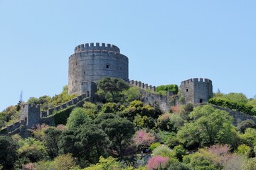 Fototapeta na wymiar Istanbul Posporus Festung Rumeli Hisari, C Kulesi Turm