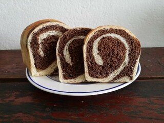 slide heart shaped chocolate bread