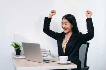 Business woman is working about new business project on laptop a