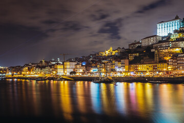 Fototapeta na wymiar View from Vila Nova de Gaia on Porto city and Douro River, Portugal