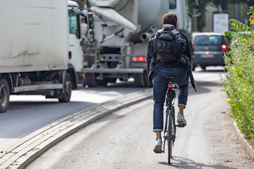 Protected_Bike_Lane