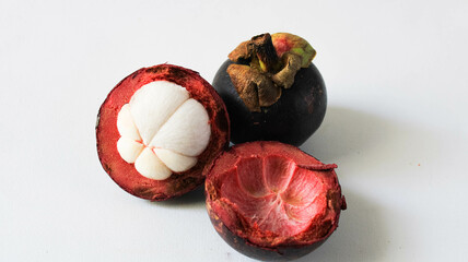 mangosteen peeled