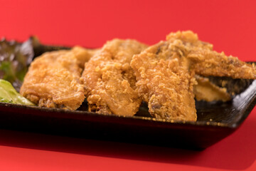 おいしい手羽先料理のアップ写真