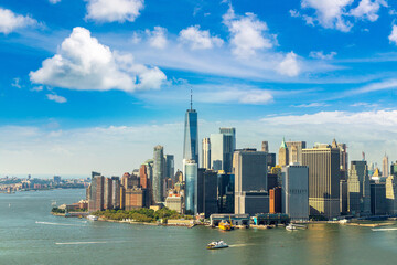 Naklejka premium Aerial view of Manhattan in New York