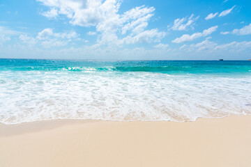 Fototapeta na wymiar Turquoise water and white sand in Anse Intendance beach