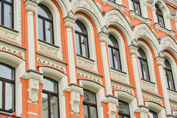 Obraz premium Facade building Apartment house Trinity farmstead on Ilyinka in Moscow.