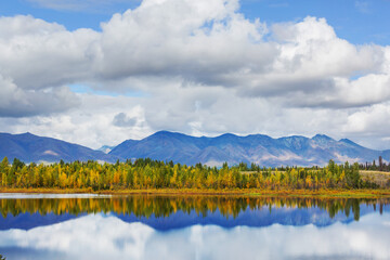 Fototapeta premium Autumn lake
