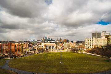 Fototapeta na wymiar Panoramic view of Kansas City, Missouri, from high hill 