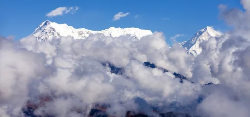 Papier Peint photo autocollant Makalu Mount Makalu in the middle of clouds, Nepal Himalayas
