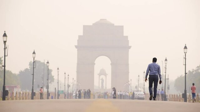 India gate at winters with haze and pollution