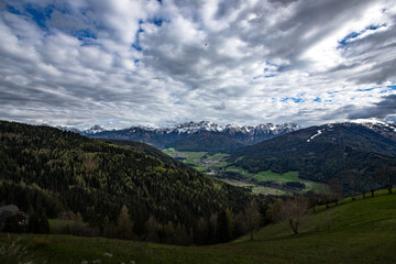 Fototapeta na wymiar mountains with cloud and snow beutiful view