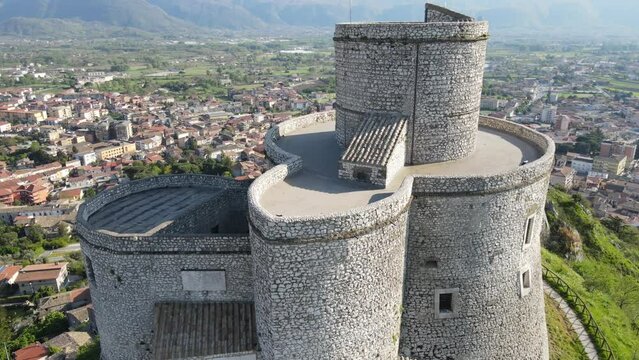 The castle of Montesarchio is a historic structure that dominates the Caudina valley, on whose eastern end it is located. The architecture is located on a hill overlooking the town of the same name