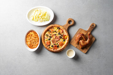 Pizza, bulgogi, pizza, pastry, bacon, cheese crust, cheese, sweet potato, cheddar cheese