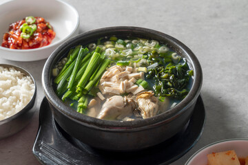 Bean sprouts, rice soup, pork, meat, Tongyeong, oysters, bibimbap, Korean food,