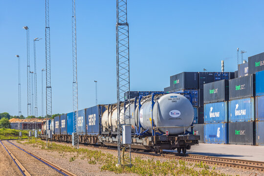 Railway yard with tank wagons and containers