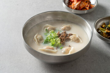 steamed dumplings, republic of korea, food, dumplings, rice cake dumpling soup, noodles, country noodles, dumplings