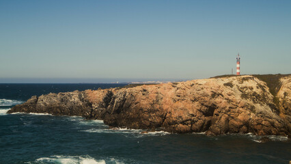 Faro en la costa atlántica de Portugal