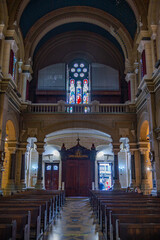 Las calles de Oviedo, Espa&ntilde;a, se llenan de las estatuas que celebran gente y momentos importantes en historia