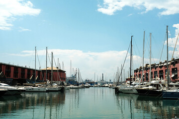Fototapeta na wymiar Genova Porto Antico