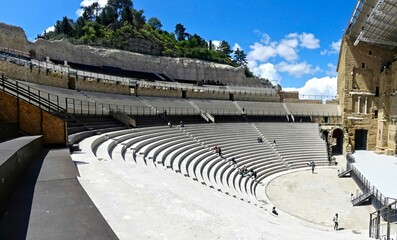 Obraz premium Orange, May 2023 : Visit the beautiful city of Orangeen Provence - Historical city with its arena and ancient theater - View on the theater