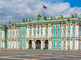 Winter Palace (State Hermitage museum) on Palace square, Saint Petersburg, Russia - obrazy, fototapety, plakaty