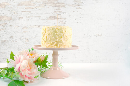 Cake topper mock up photo. Shabby chic, modern farmhouse styling product mockup.