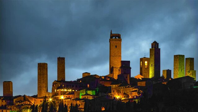 San Gimignano in Tuscany, Italy at dusk, 4k time-lapse footage