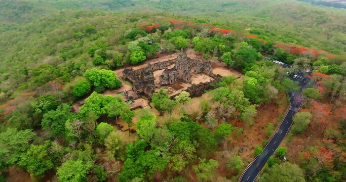 An aerial view of the Hindu Khmer&nbsp;temple at Prasat Hin Phanom Rung, The most famous tourist attraction in Buriram, Thailand.