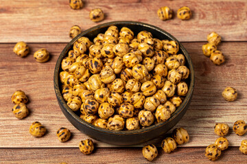Roasted chickpea. Roasted chickpeas in bowl. superfood Vegetarian food concept. healthy snacks. Close up
