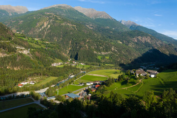 Fototapeta na wymiar Huben (Gemeinde Längenfeld) in Tirol 