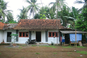 The old colonial heritage house for heritage seen from the front is located in the countryside
