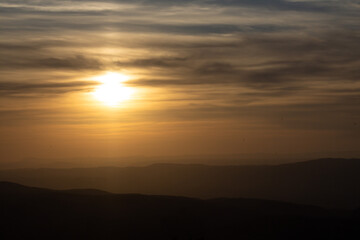 Puesta de sol Zen en la Sierra de Mariola, Espa&ntilde;a