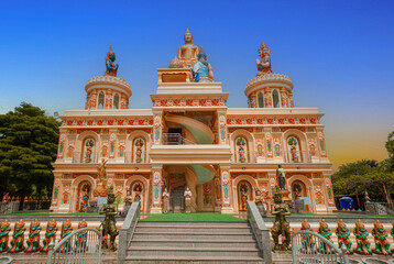 Obraz premium Beautiful temple architecture, Ban Dong Yai Temple , Nakhon Ratchasima, Thailand