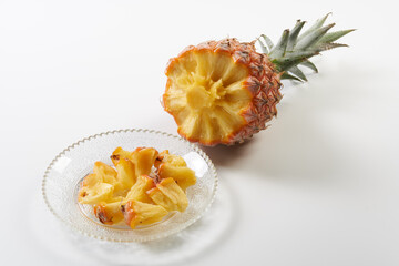 スナックパイン（ポゴール）　白背景