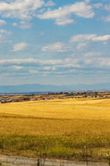 Obraz premium pradera y el pueblo