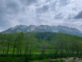 Obraz premium Mountains of Bucegi on a cloudy day 